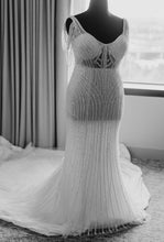 C2023-SB775 - Robe de mariée dos nu à encolure dégagée et perles grande taille