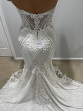 C2023-SS6L4 - vestido de novia sin tirantes con encaje, pedrería y bordado