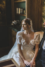 C2023-SS351 - robe de bal de mariage trapèze à manches courtes