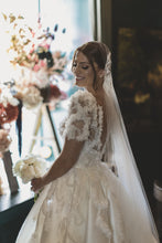C2023-SS351 - robe de bal de mariage trapèze à manches courtes