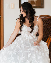 C2024-PS441 - Vestido de novia de talla grande con corte en A, tirantes y escote redondo en el busto