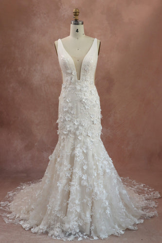 C2024-TNorwood - sleeveless v-neck wedding gown