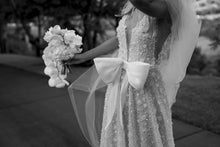 C2024-LPG72 - sleeveless v-neck wedding gown