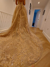 C2024-ES44 - backless beaded lace wedding gown