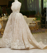 C2022-DB099 - sleeveless detachable ball gown wedding dress