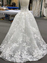 C2022-SFB822 - sweetheart strapless lace wedding ball gown