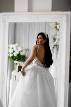 C2023-BG556  3D beaded sexy wedding dress with detachable ball gown train