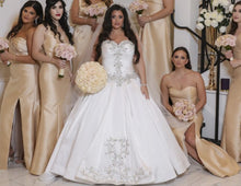 C2023-SS44 sweetheart strapless formal ball gown wedding dress with swarovski crystal bling