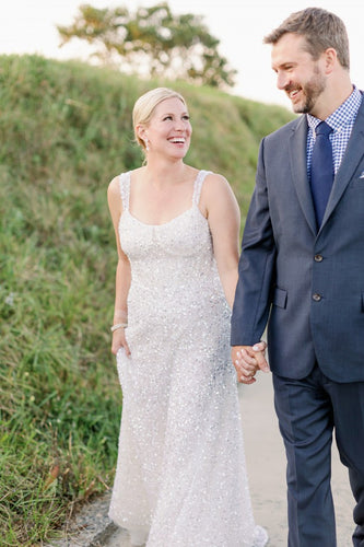 C2022-BS011 - Robe de mariée blanche perlée scintillante avec bretelles