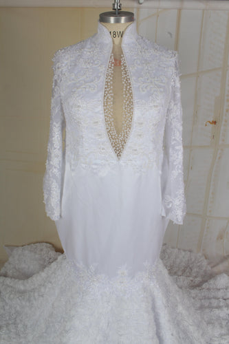 C2021-CGreen - Robe de mariée grande taille à manches longues