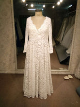 Robe de mariée en dentelle grande taille à manches longues 