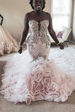 C2022-RR418 Vestido de novia con cola de volantes, ajustado y con vuelo, sin tirantes