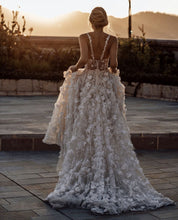 C2022-AL022 - Robe de mariée trapèze à motif floral et bretelles fines