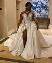 C2022-FBS887 - Vestido de novia con cuentas de cristal y un brazo con abertura y vestido de baile desmontable